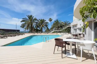 Piscina en o cerca de Ohtels Gran Hotel Almeria