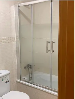 Un baño de Adosado cerca de la playa y club de buceo con piscina en calabardina, Aguilas