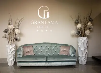 Zona de estar de Sercotel Gran Fama