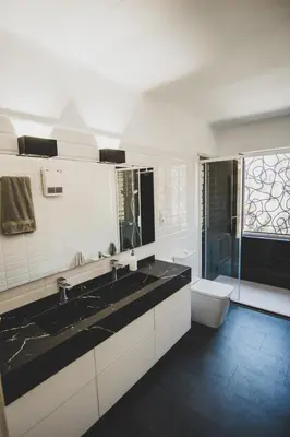 Un baño de Casa del Canto, Calapanizo