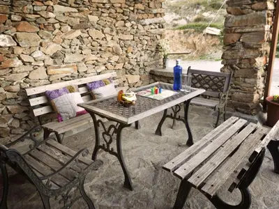 Plano de Holiday Home in Laroya with Pool & BBQ