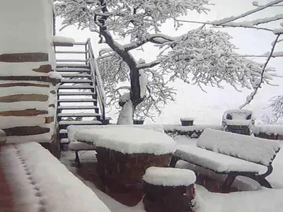 Beautiful holiday home in Laroya with shared pool en invierno
