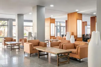 Zona de estar de Hotel Fenix Family by ALEGRIA