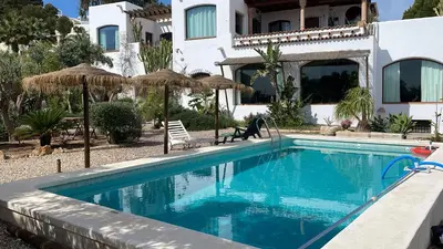Piscina en o cerca de La Washingtonia