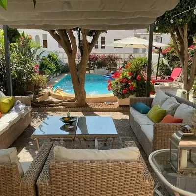 Large Villa private pool and garden near beach