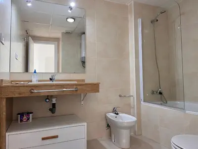 Un baño de Casa Antonia con jacuzzi privado y solarium