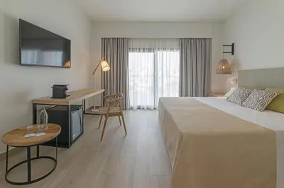 Cama o camas de una habitación en Cabogata Beach Hotel
