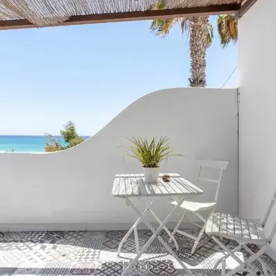 NEPTUNITO: Primera línea con Piscina