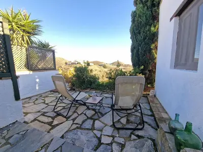 Un balcón o terraza de Casa Musica an enchanting one bed cottage