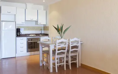 Una cocina o zona de cocina en Playavera