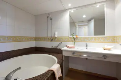Un baño de Playavera
