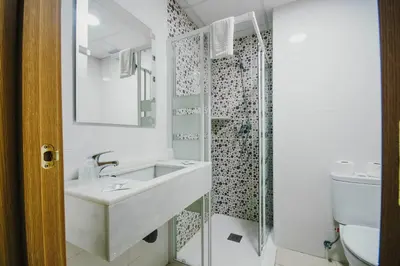 Un baño de Hotel Embajador