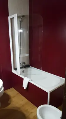 Un baño de Hotel Embajador