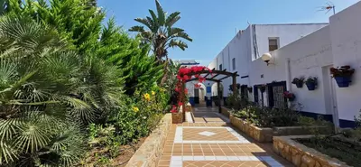 Jardín al aire libre en Hotel El Puntazo I