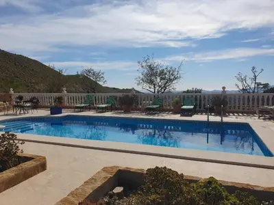 Piscina en o cerca de Cresta Azul