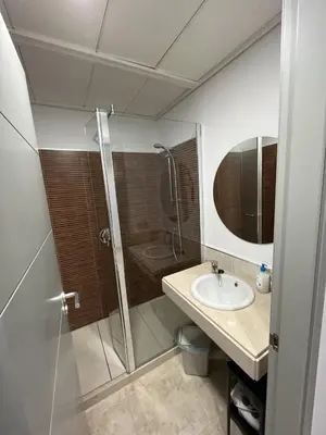 Un baño de Apartamento Lujo A1 Golf Resort, Valle del este