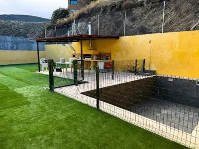 Jardín al aire libre en Casa Serrano