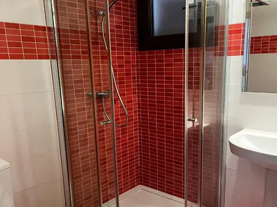 Un baño de 2 Room Sleeps 4 Parking 4 Pools Sea 1st Line