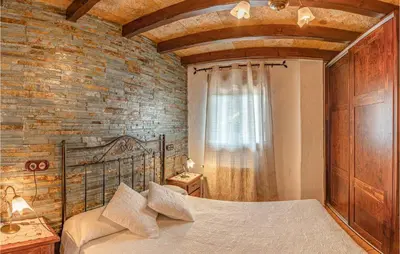 Cama o camas de una habitación en Pet Friendly Home In Mecina Bombarón