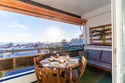 Un balcón o terraza de Almare Suites Burbujas I - Vistas al mar, golf, junto a la playa