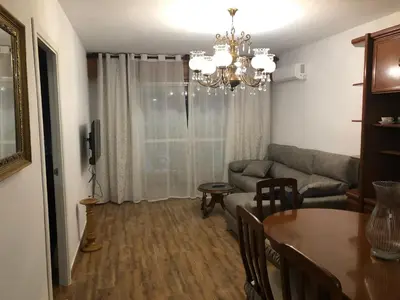 Zona de estar de Carla24, AVENIDA PRINCIPAL