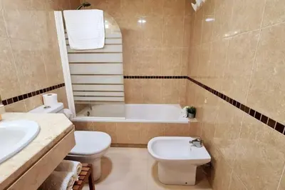 Un baño de Ático Parque Salinas BEACHFRONT