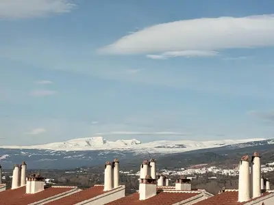 Vista general de una montaña o vista desde el apartamento