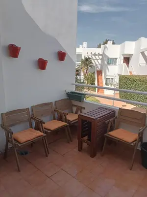 Plano de Precioso apartamento con piscina y garage