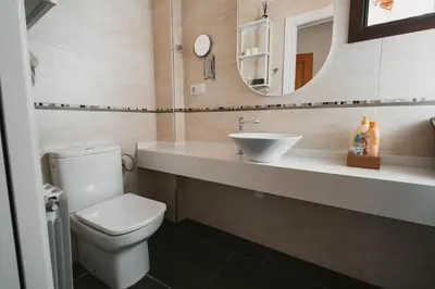 Un baño de La Fonda de la Calle Ancha