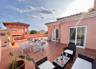 Un balcón o terraza de Verazul Ático 3 dormitorios