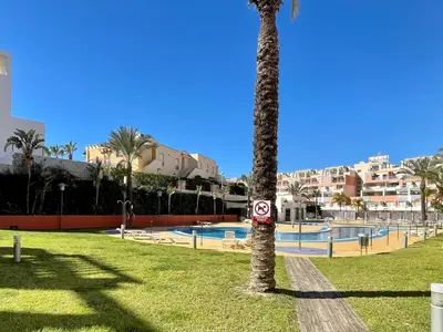 Piscina en o cerca de Apartment near beach with pools and hot tub