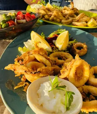 Comida en o cerca de este apartamento