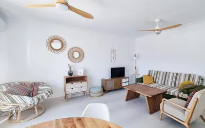 Una televisión o centro de entretenimiento en La Casa del Sur