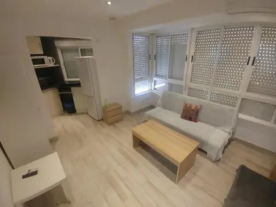 Zona de estar de Zapillo Jaul sin ascensor