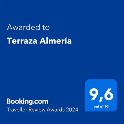 Certificado, premio, señal o documento que está expuesto en Terraza Almería