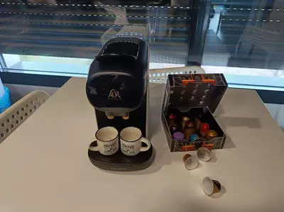 Utensilios para hacer té y café en Apartamento a 70m de la Playa
