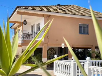 Edificio en el que se encuentra la casa o chalet