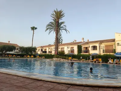Piscina en o cerca de Vera Beach 1