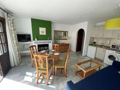 Una cocina o zona de cocina en Apartamentos de Flores - Verde