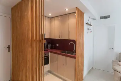 Una cocina o zona de cocina en THE SUN